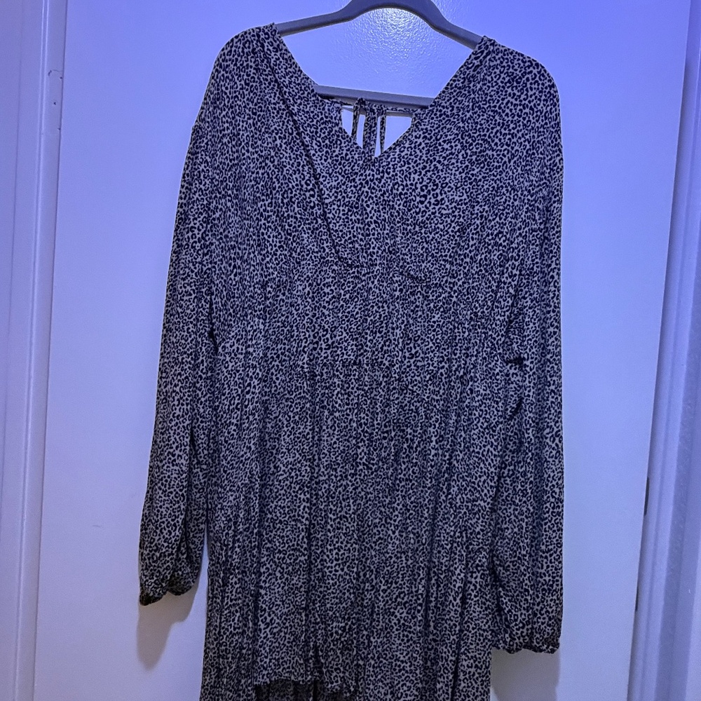 Long sleeved leopard dress